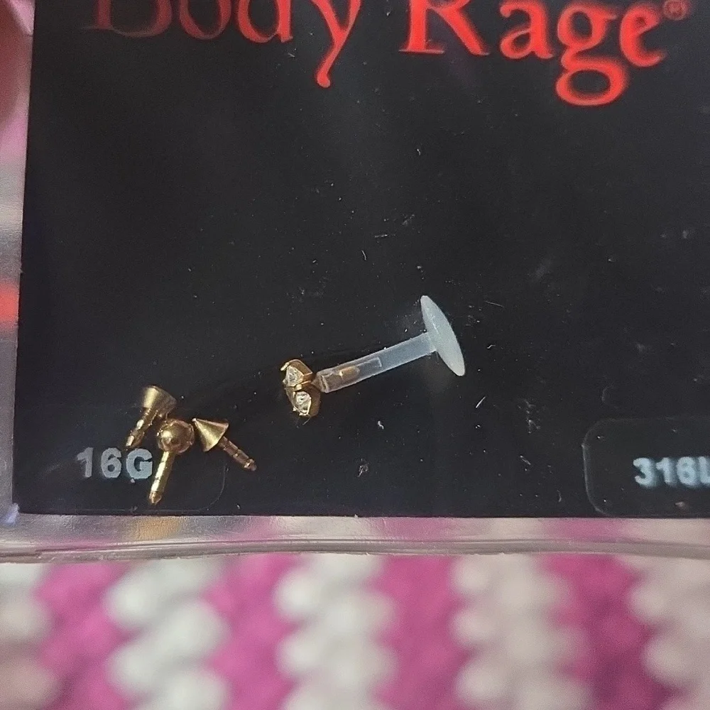 Body Rage Labret Piercing Jewelry - Picture 3 of 4